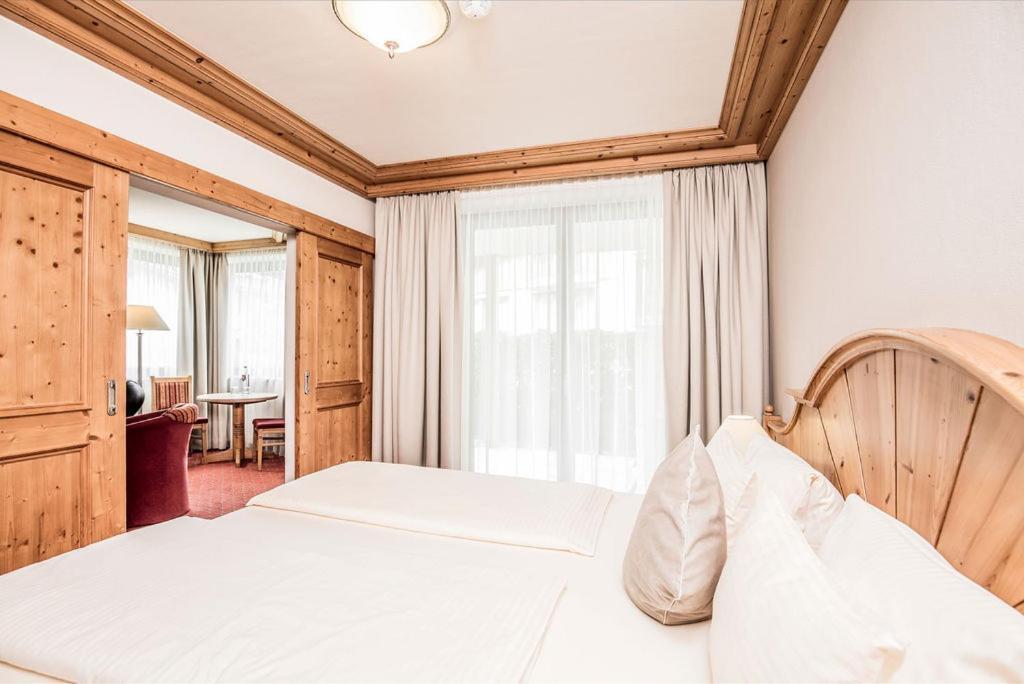 Hotel Elisabeth, 4 Sterne Superior Кирхберг ин Тирол Екстериор снимка