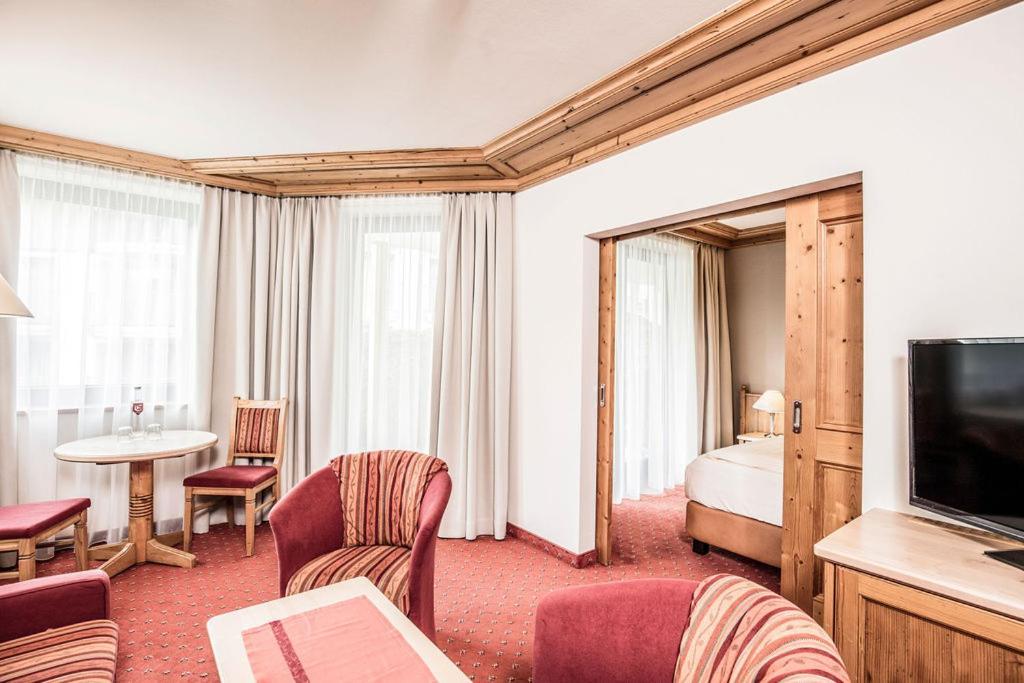 Hotel Elisabeth, 4 Sterne Superior Кирхберг ин Тирол Екстериор снимка