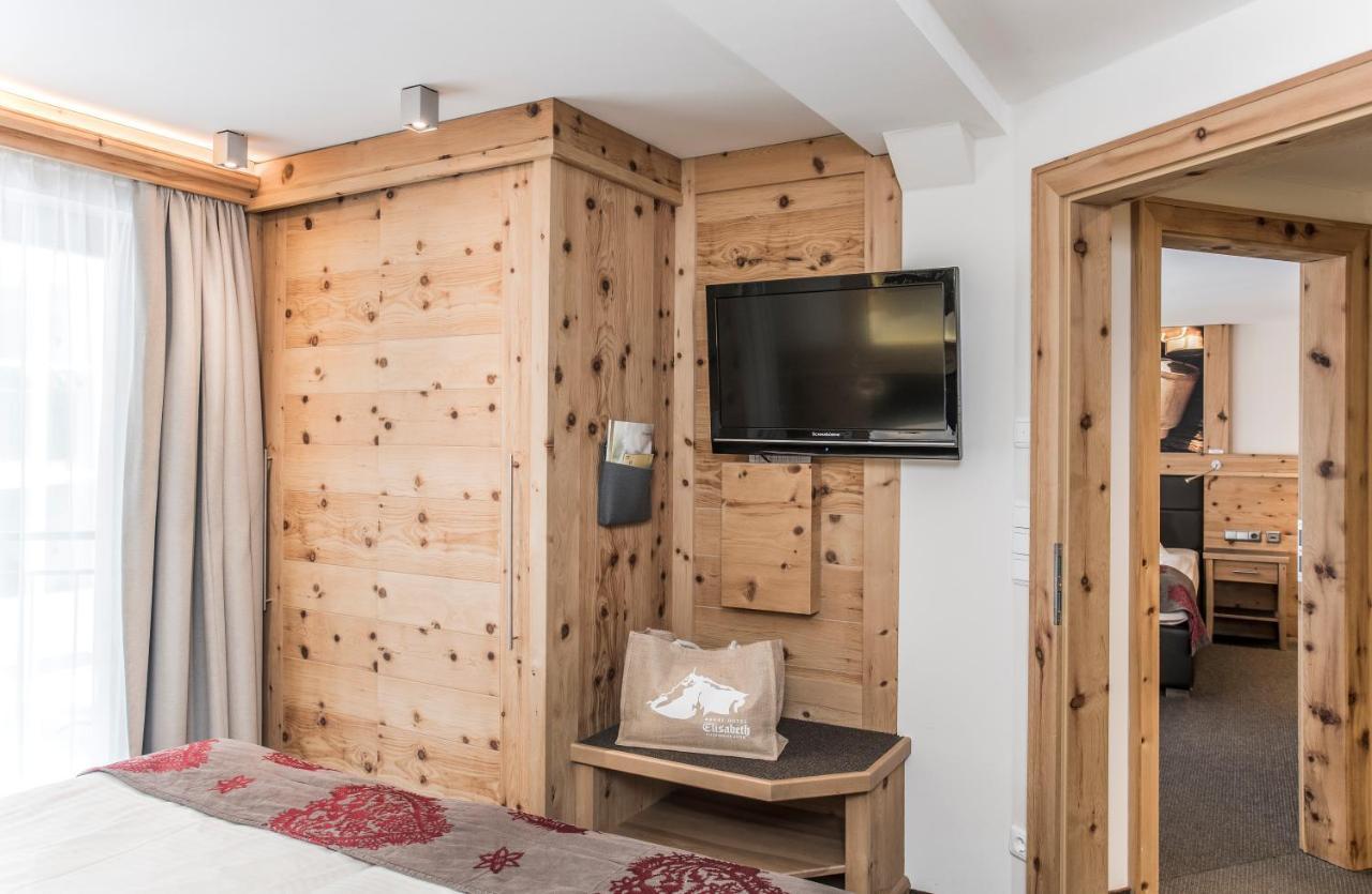 Hotel Elisabeth, 4 Sterne Superior Кирхберг ин Тирол Екстериор снимка