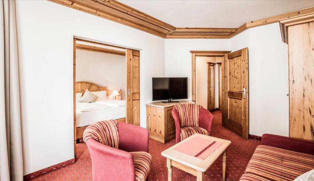 Hotel Elisabeth, 4 Sterne Superior Кирхберг ин Тирол Екстериор снимка