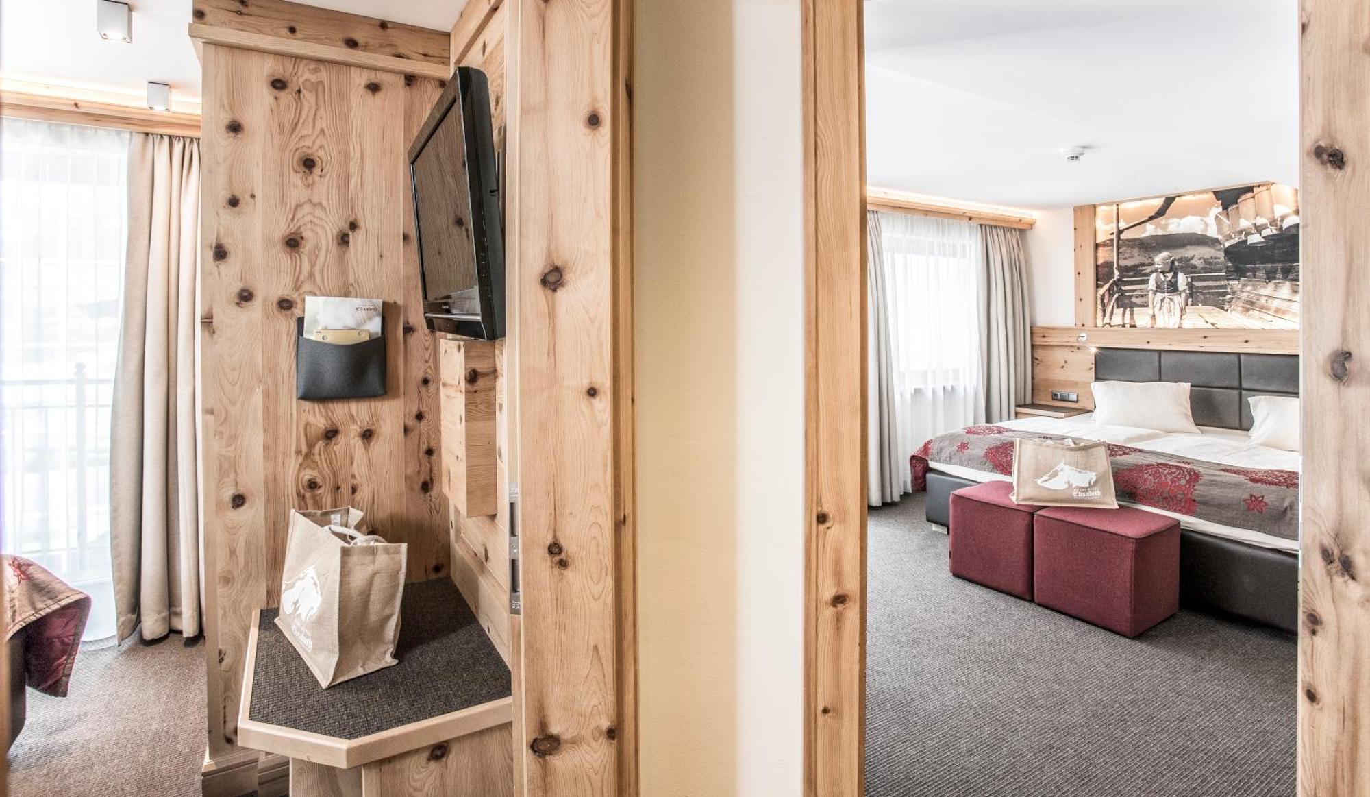 Hotel Elisabeth, 4 Sterne Superior Кирхберг ин Тирол Екстериор снимка