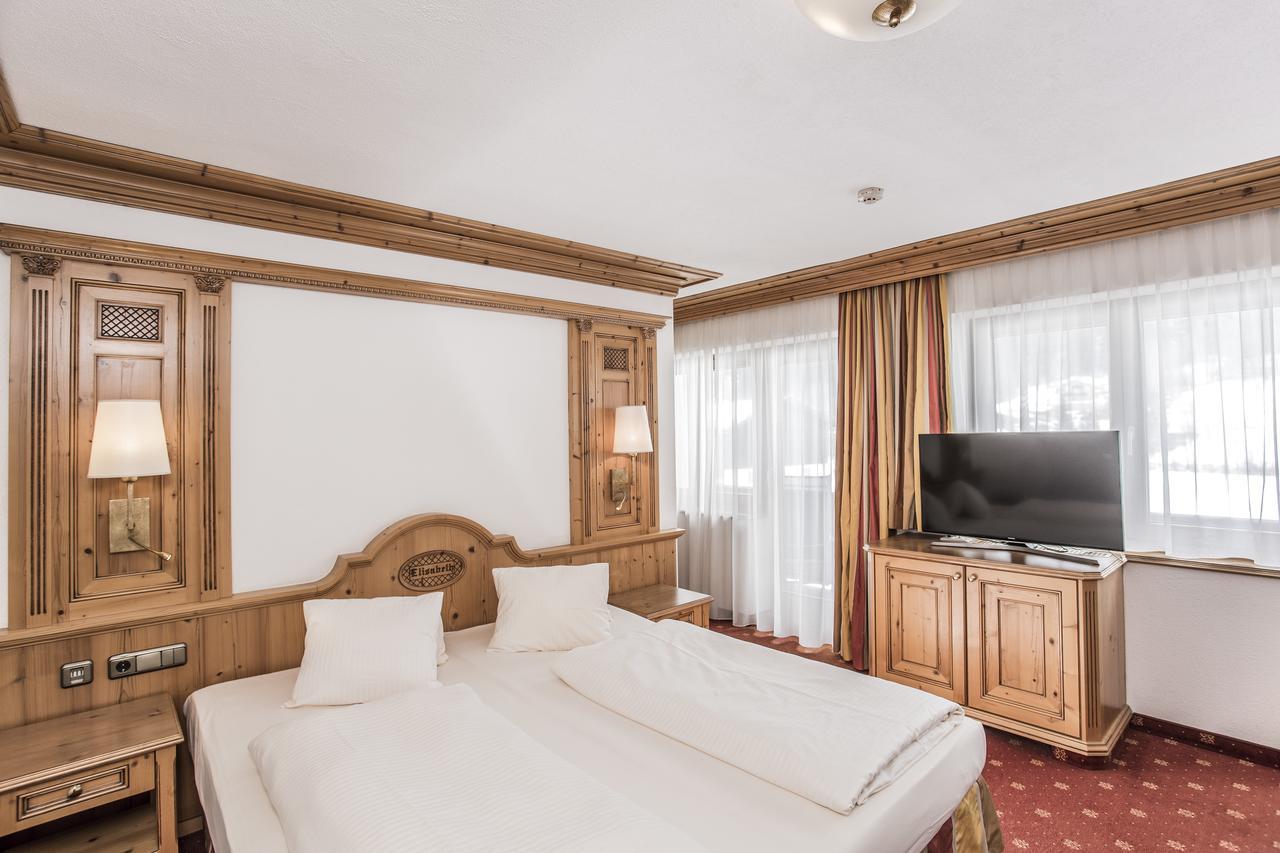 Hotel Elisabeth, 4 Sterne Superior Кирхберг ин Тирол Екстериор снимка