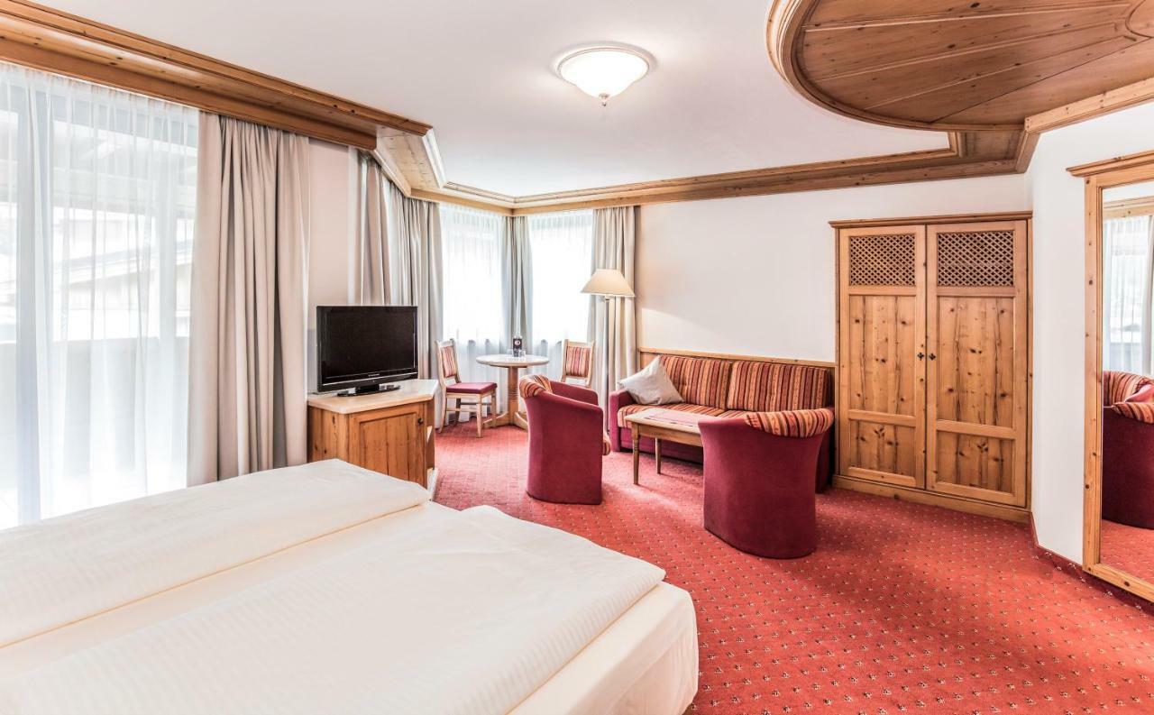Hotel Elisabeth, 4 Sterne Superior Кирхберг ин Тирол Екстериор снимка